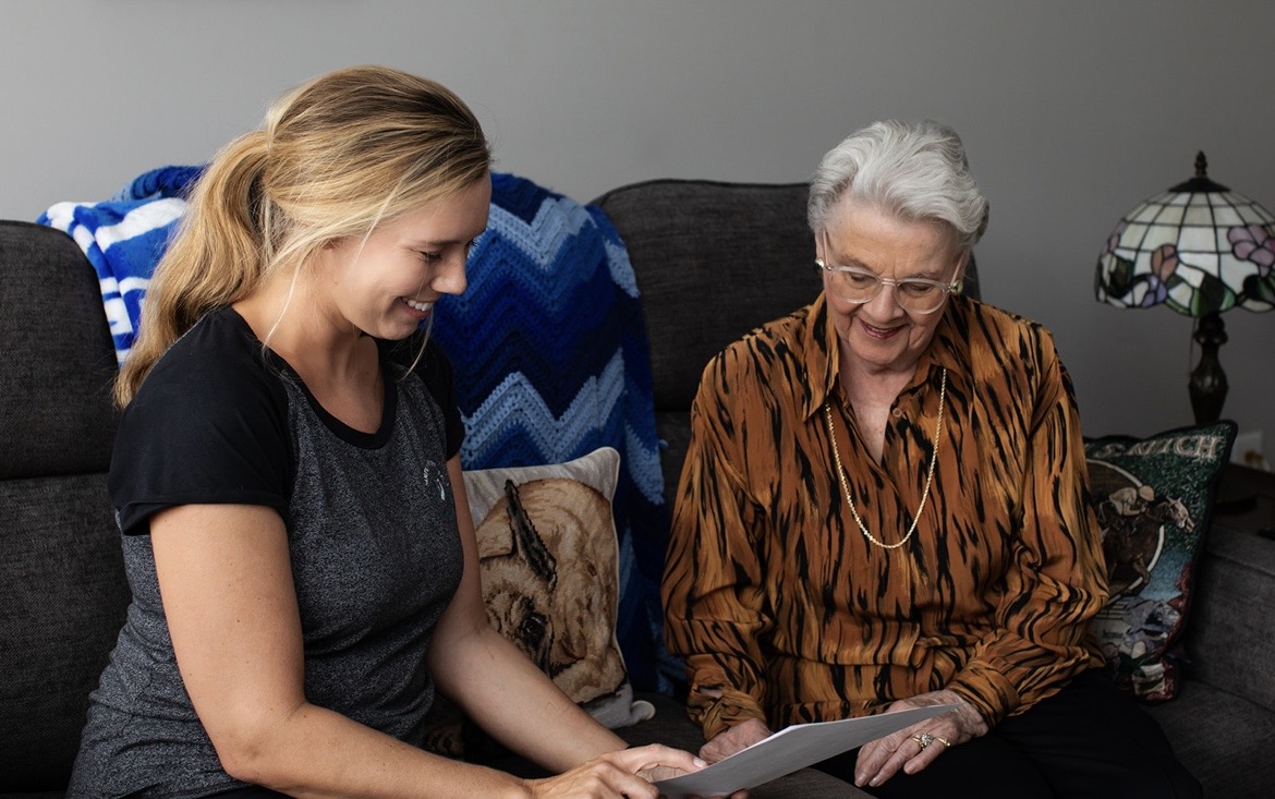 Cindy Bush talking through a move plan with a client